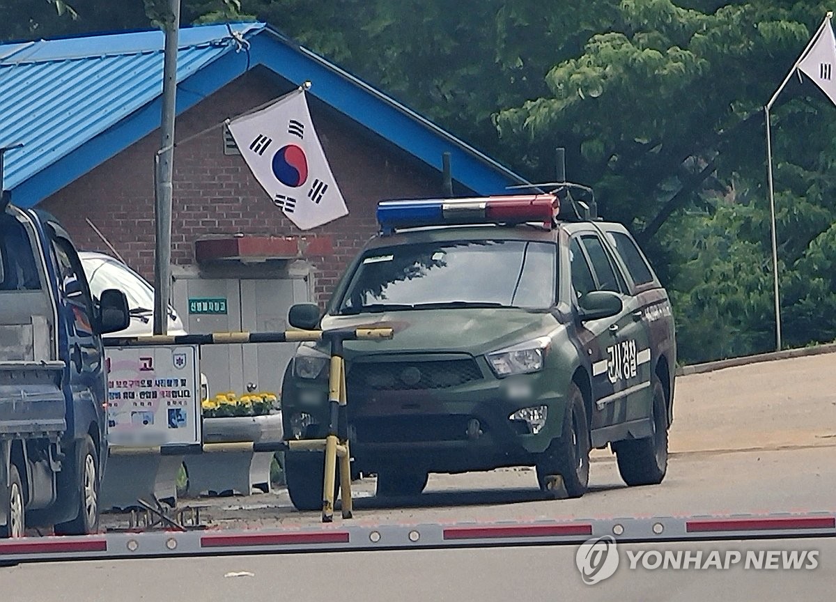 사망 훈련병 동료들 "쓰러지기 전 건강 이상 보고한 적 없어"(종합)