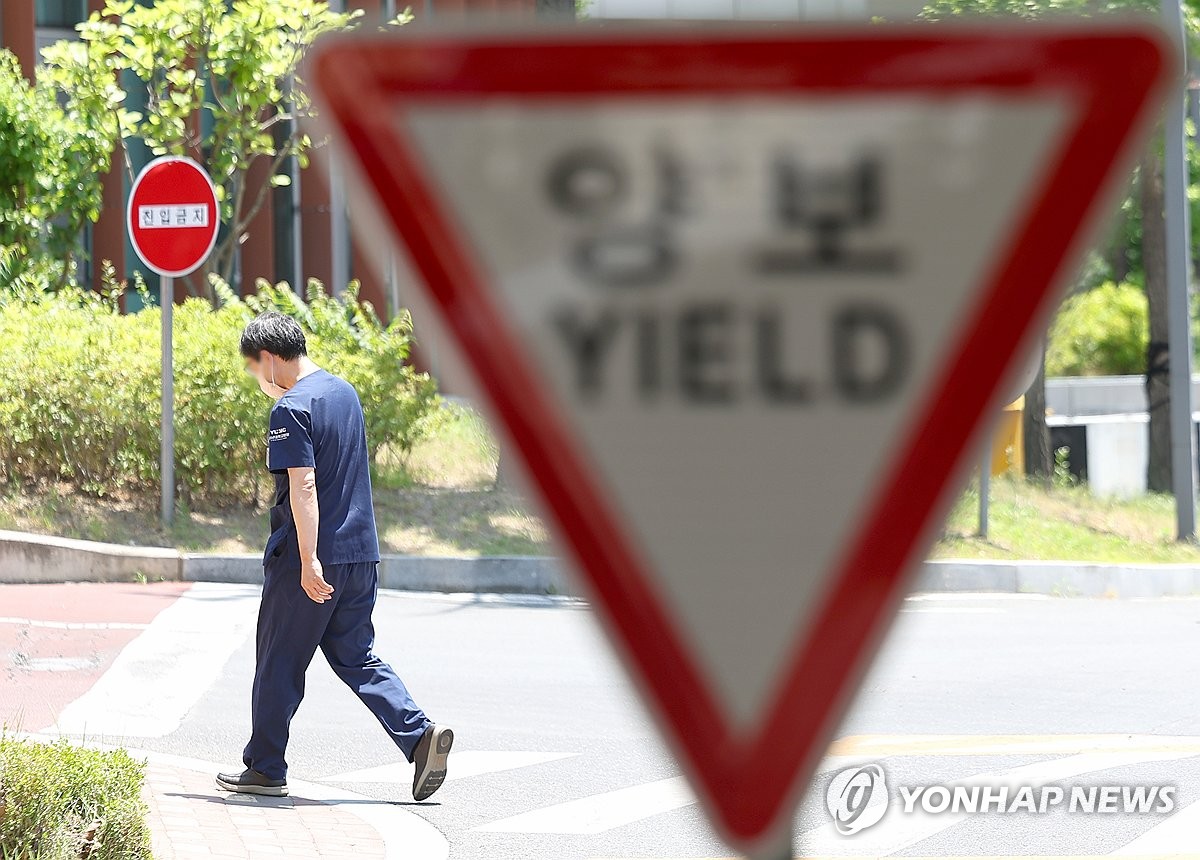 연락조차 안 되는 전공의…개별상담에도 출근율 10%도 어려울 듯