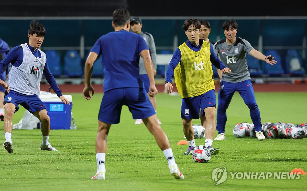 '김도훈호' 한국 축구, 싱가포르 상대로 '아시아 3위권' 굳힐까