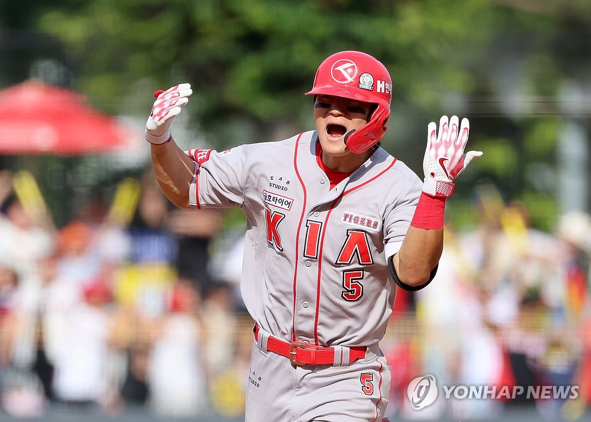 KIA 김도영, 3루에서 세리머니 하다가 최정에게 태그아웃