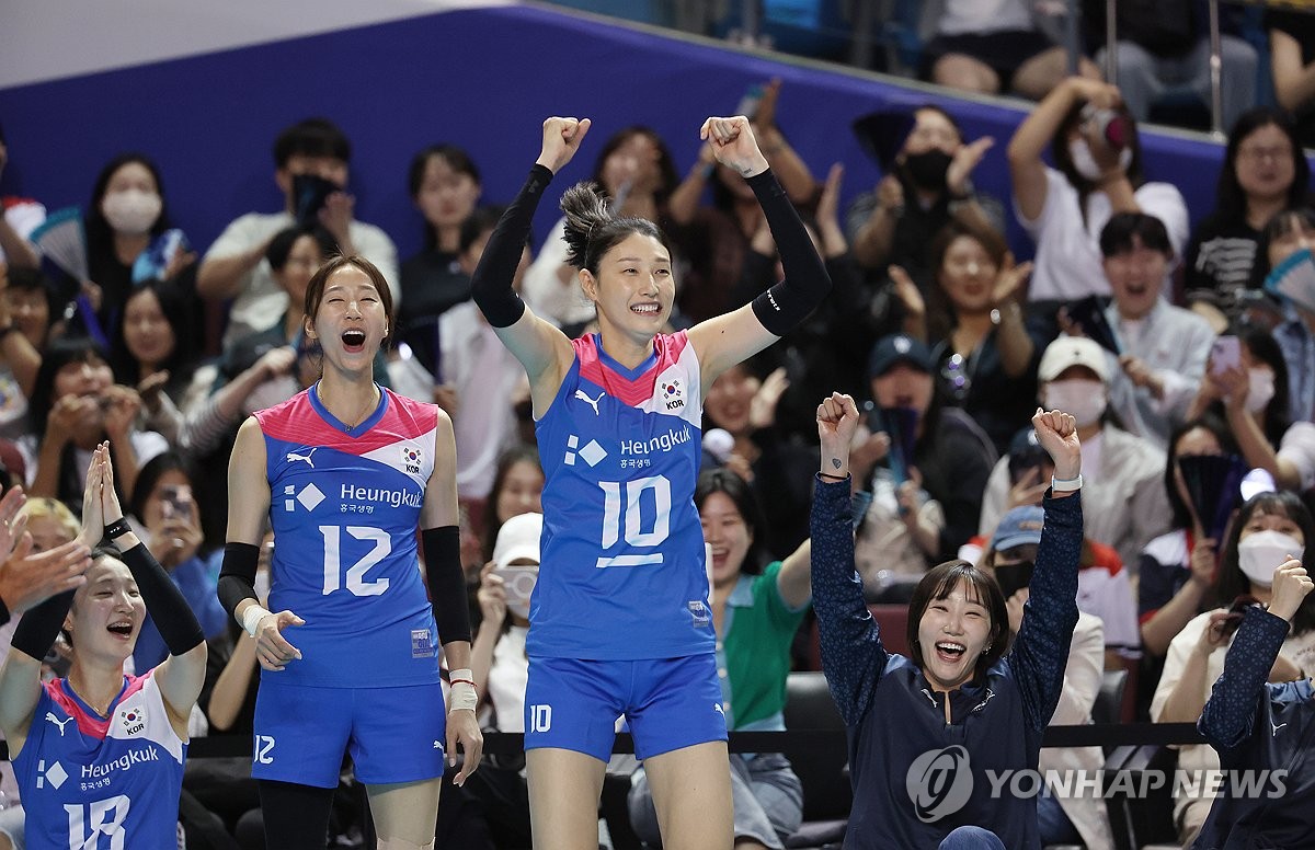 김연경, 6천여명 앞에서 태극마크와 작별…은퇴경기 13득점 승리