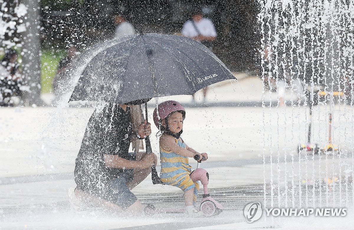 "잠깐 걸었는데 땀이…" 대구·경북 올해 첫 폭염주의보