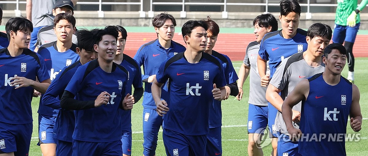 중국전 이틀 앞둔 김도훈호, 웃음꽃 가득 훈련…골폭죽 쏜다