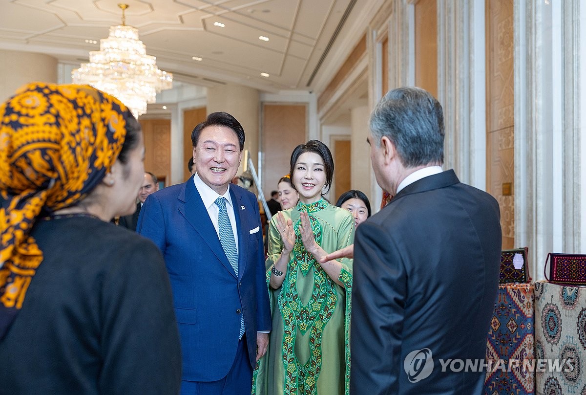 권익위, 김여사 명품백에 "직무관련성 없어 신고대상 아냐"(종합)