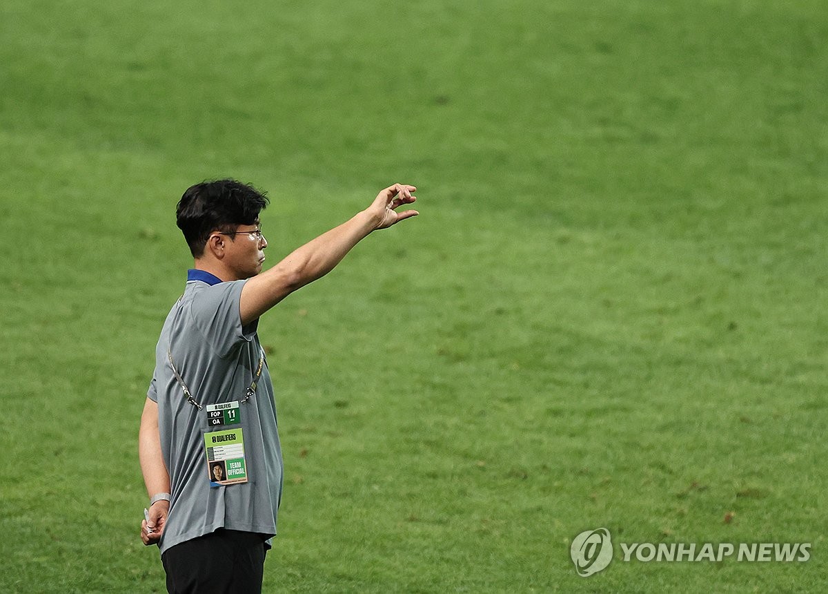 '월드컵 예선 2승 지휘' 김도훈 "임시 감독은 내가 마지막이길"