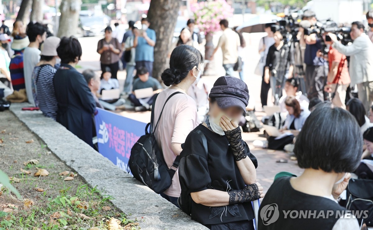 환자단체 "미온대응이 의사들 특권층 만들어…법대로 처리해야"