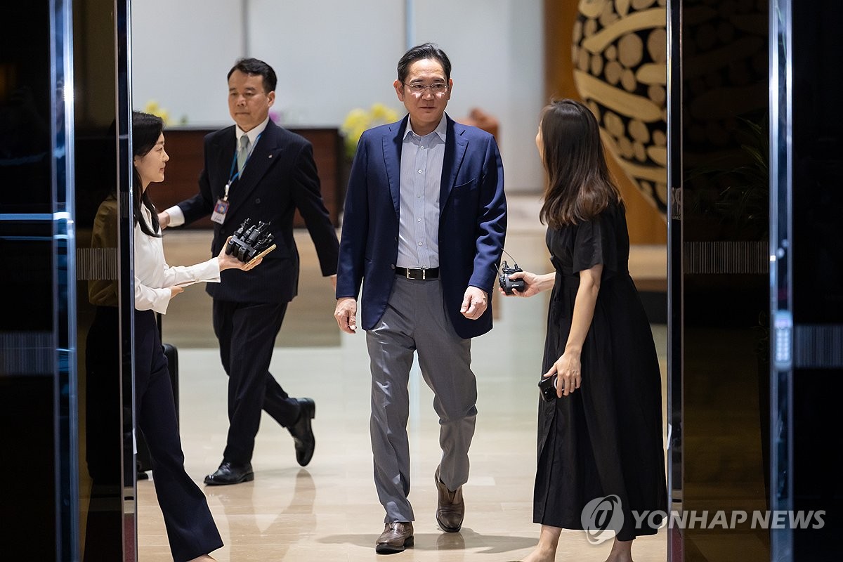 이재용 "삼성답게 미래 개척"…美출장서 빅테크와 AI 협력 논의(종합)