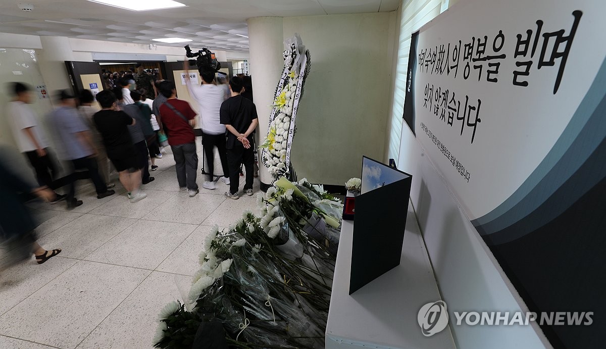 '별이 된 ○○아, 그곳에선 행복하렴'…12사단 훈련병 수료식