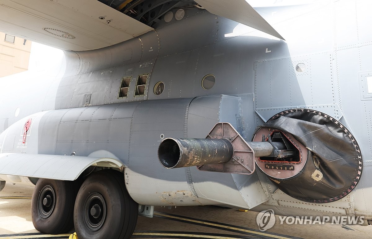 주한미군, 美특전항공기 이례적 공개행사로 한미동맹 과시