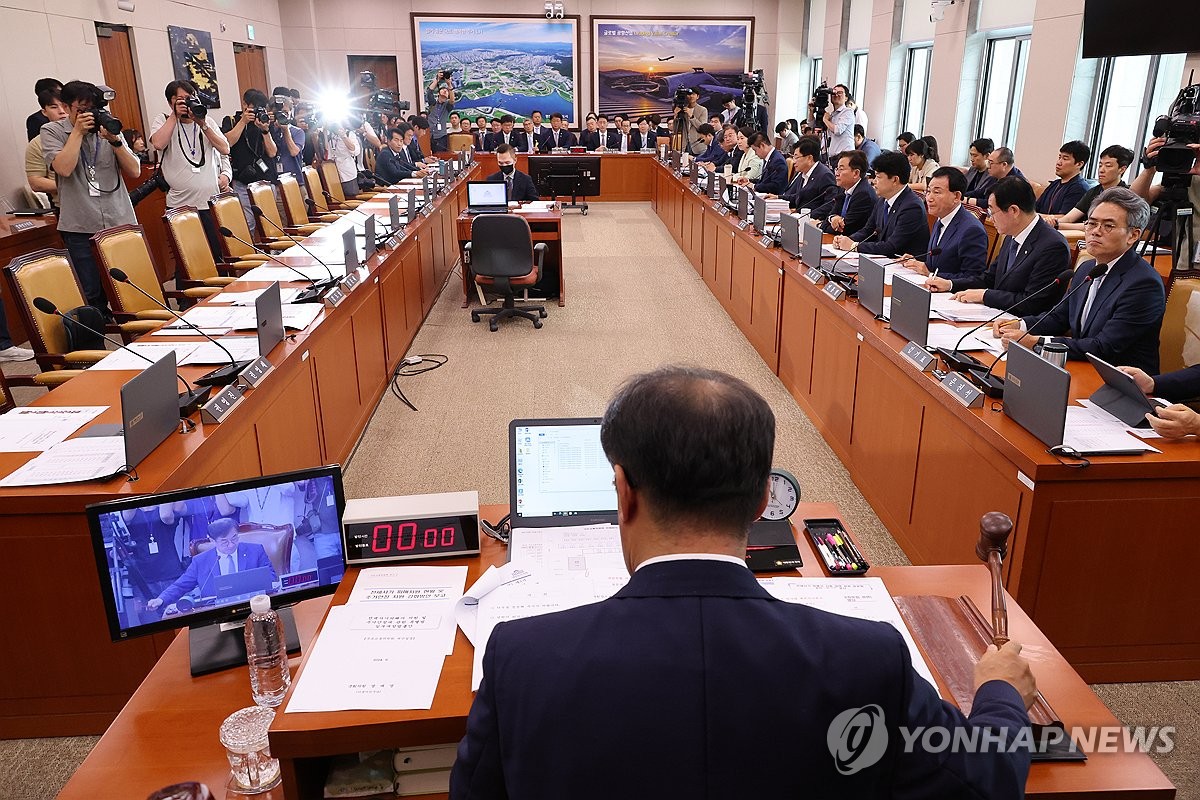 국토위 전세사기 청문회 '반쪽 파행'…與 불참·野 단독 진행