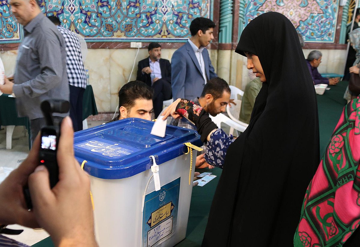 이란 대선 '이변'에 외신 "국민 무관심·반발 반영"