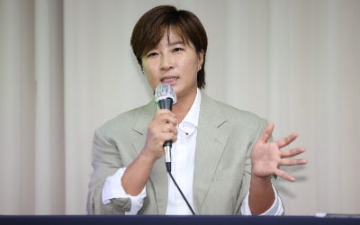 입 연 박세리 父 "내가 아빠니까…도장 몰래 만든 것 아냐"