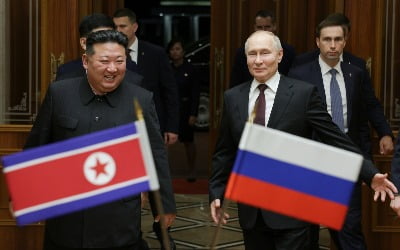 [속보] "김정은·푸틴, 양국 대표단 배석시키고 정상회담 시작"