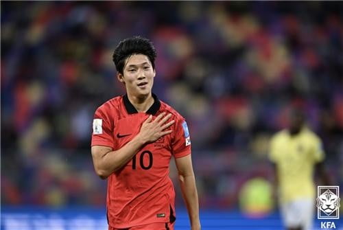 '스토크의 왕' 배준호, 치열한 축구대표팀 2선 경쟁 '도전장' - 한국경제