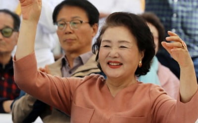 민주당, '김정숙 기내식' 논란에 언중위 제소…與 "권한 남용"