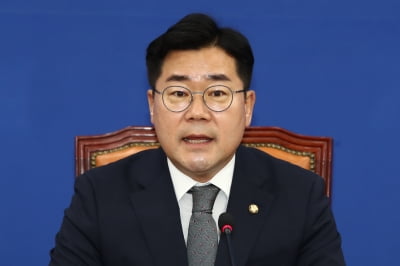 박찬대 "與, 이러다 대통령도 1년씩 돌아가면서 하자고 하겠다"