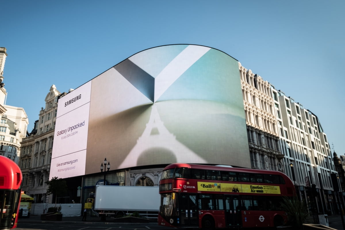 지난달 26일(현지시간) 영국 런던 피카딜리 광장(Piccadilly Circus)에 '갤럭시 언팩 2024' 디지털 옥외 광고가 걸려 있다. 사진=삼성전자 제공 