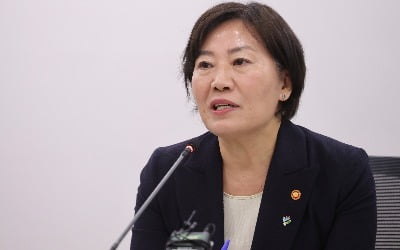 정부, 돼지농가에 '수입안정보험' 도입 검토한다