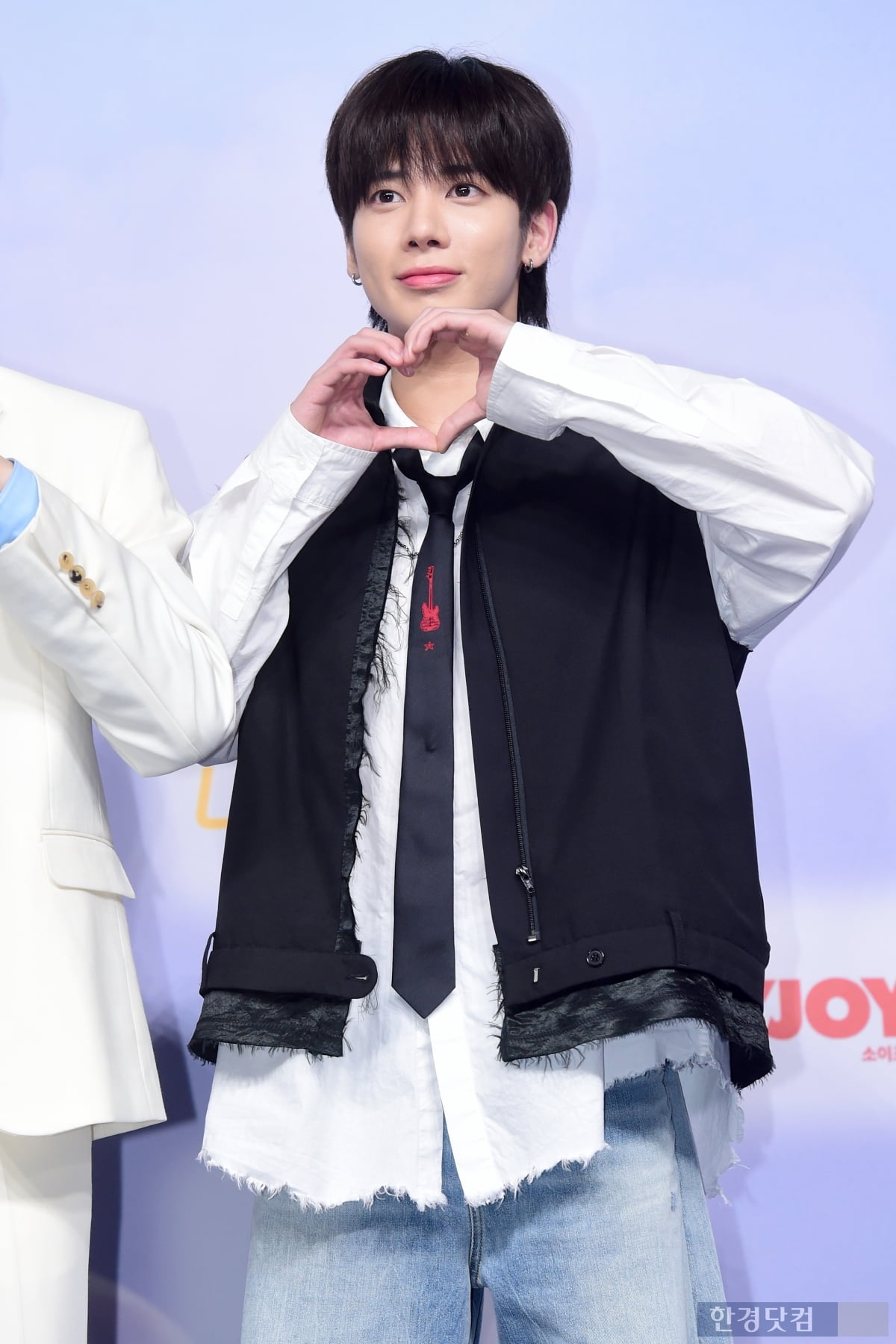 [포토] TXT 태현, '모아 하트 받아~' (SBS 가요대전 Summer)