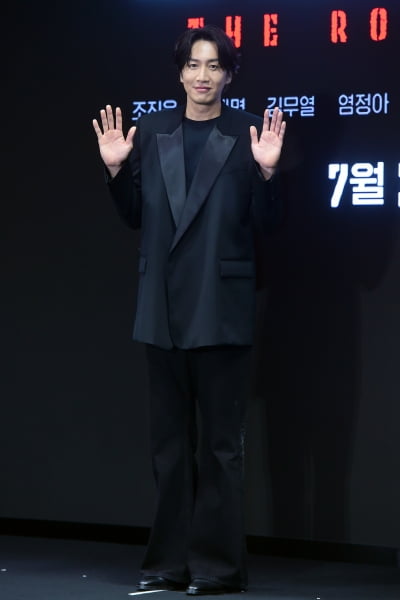  이광수, '우월한 비율 뽐내며'