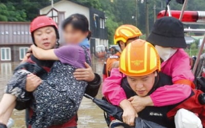 1시간에 131㎜…200년에 한번 있을 '물폭탄' 쏟아졌다