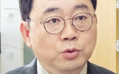 홍석철 서울대 교수 "현 의료시스템 지속 못해…직역 칸막이 없애야"