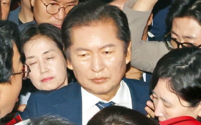 "불법 개최" vs "주범은 尹"…'아수라장' 탄핵 청문회