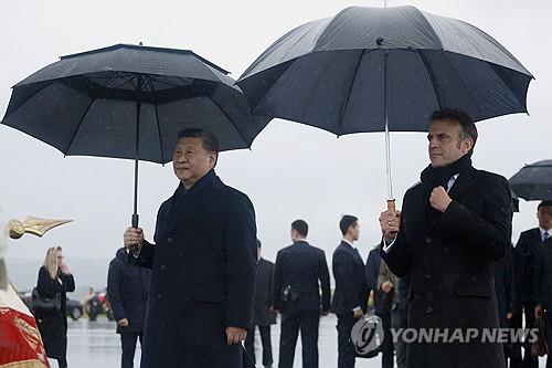 프랑스, '반체제 인사 위협' 中공작원 2명에 출국 요청