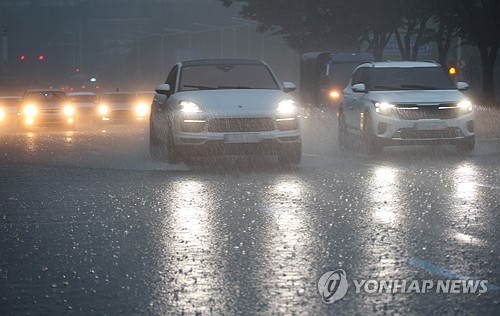 대전·충남, 밤사이 도로 잠기고 토사 유출 등 피해 잇따라