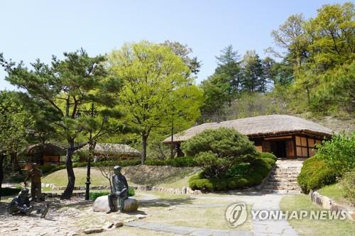 '외국인 눈 맞춤' 춘천 김유정 문학촌 영문 홈페이지 개설