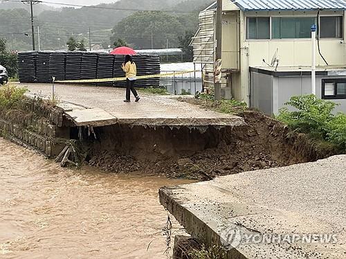 충북 남부 호우피해 속출…2명 사망·1명 실종