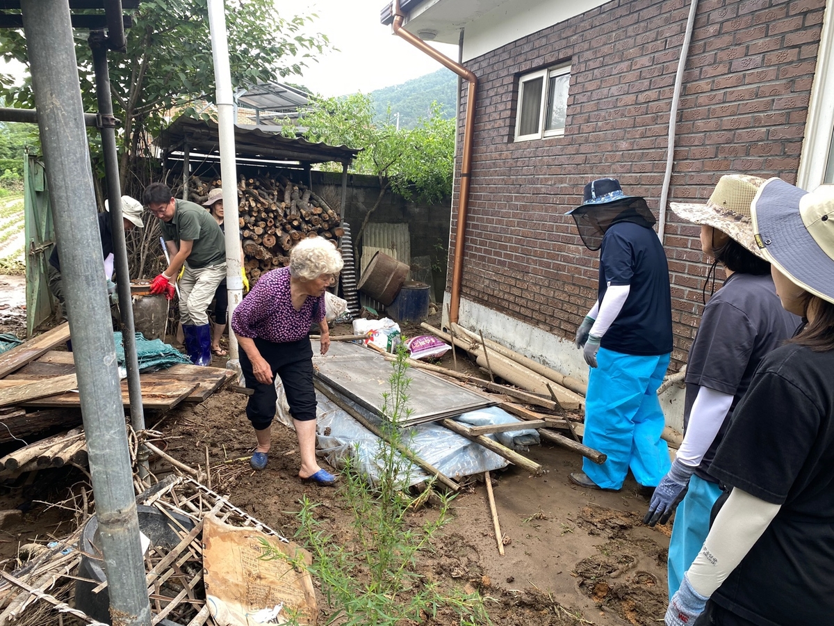 충남 금산군 "수해 복구에 전 직원 투입"