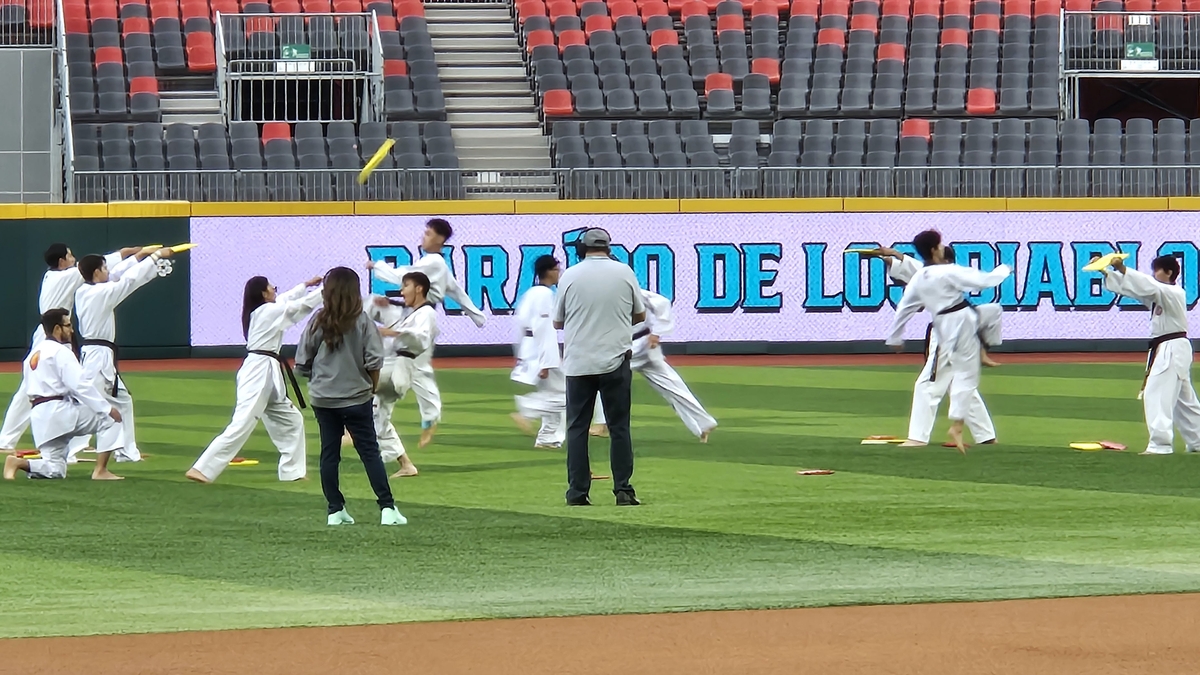 멕시코 프로야구서 태권도 시범…첫 '한국문화' 한마당