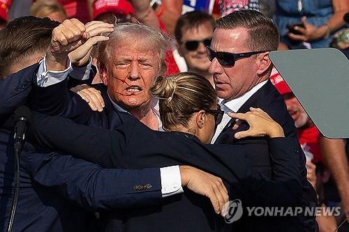 [트럼프 피격] 시장 "강한 이미지로 압승 가능성 커져…불확실성 줄 것"