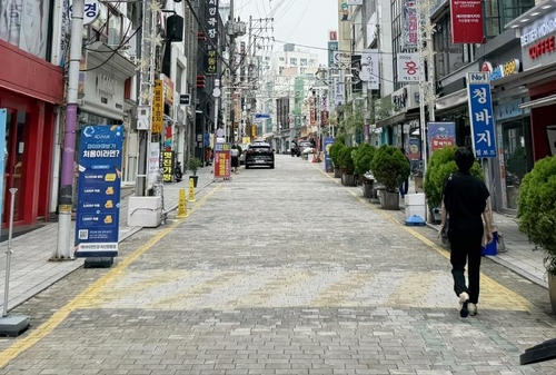 [지방소멸 경고등] '전국 7대 도시'가 백화점도 문닫는 도시로…마산의 쇠락