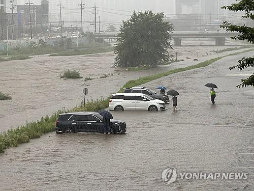 양주 등 경기 8개 시·군 '산사태 경보·주의보'(종합)