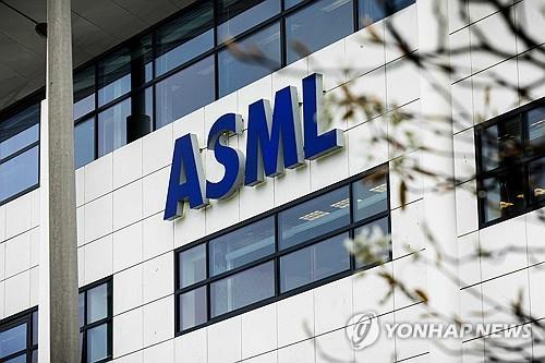 '추가 조치 부른 수출'…ASML 매출서 중국 비중 4분기 연속 최대