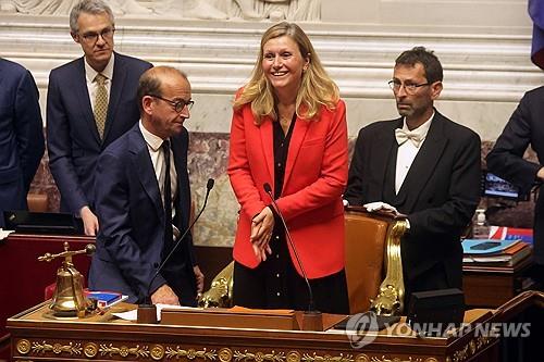 총선 2위 마크롱 정당, 하원 의장직 사수 성공