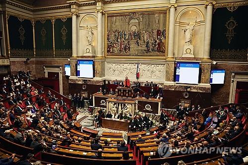 총선 2위 마크롱 정당, 하원 의장직 사수 성공