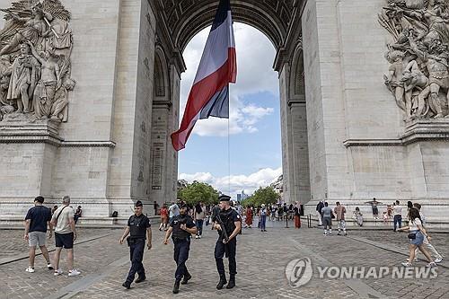 佛, '올림픽 방해 우려' 위험인물 4355명 골라내