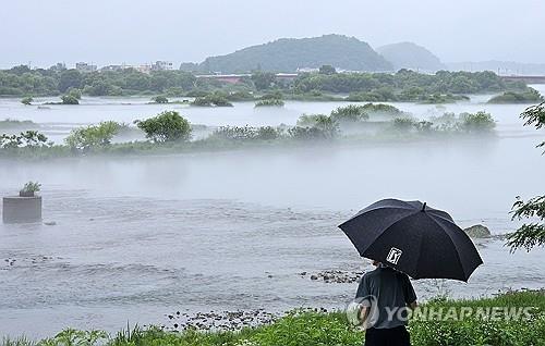 대전·세종·충남 흐리고 비…폭염주의보 발효