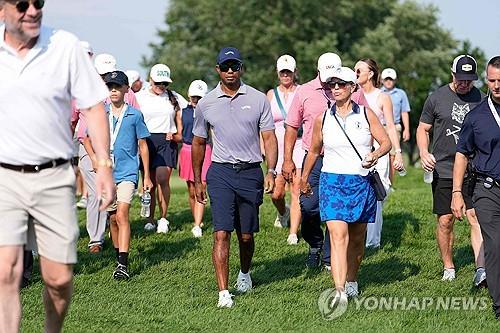 우즈 아들 찰리, 이틀 동안 22오버파…안성현은 12위(종합)