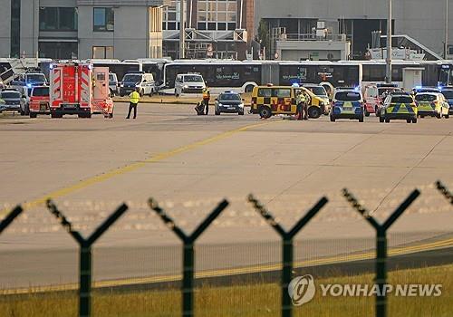 독일 프랑크푸르트 공항, 환경단체 시위로 항공기 운항 일시중단