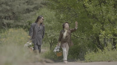 이효리, 첫 모녀 여행…이번엔 난생 처음 외할머니 선산 방문('여행갈래')