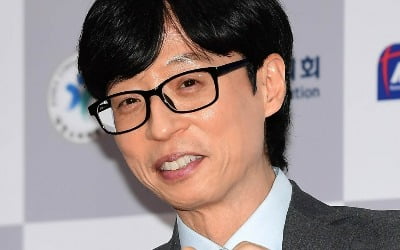 유재석, 10대 때부터 매너 남달라…정선희 "치마 입고 잠든 내게 코트 덮어줘" ('사당귀')