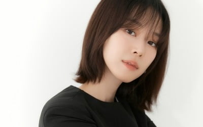 Lee Joo-myeong "I feel a sense of crisis due to Jo Jung-seok's cross-dressing"