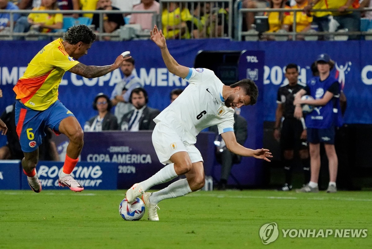 ⚽韩K联半场：金珠烨连失良机 安在俊破僵 浦项铁人暂1-0水原FC