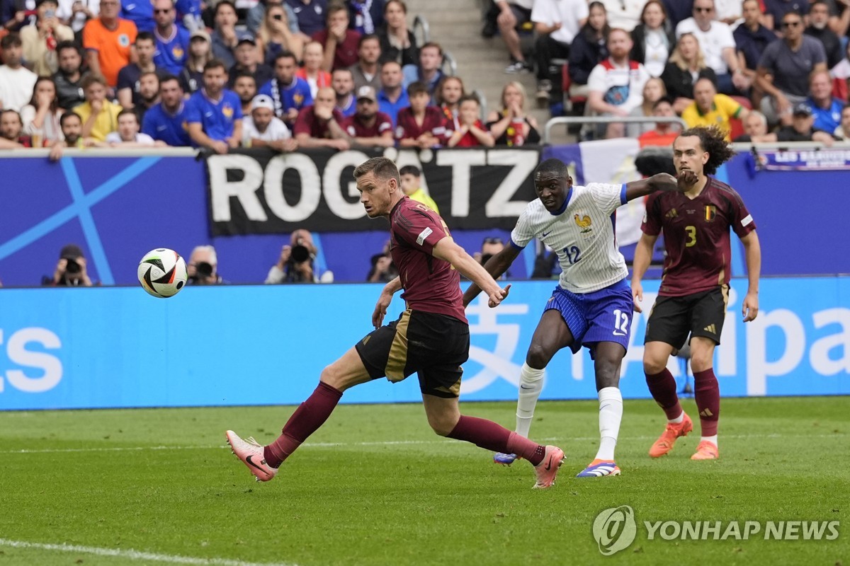 '필드골 제로' 프랑스, 자책골 벨기에 1-0 꺾고 유로 8강행