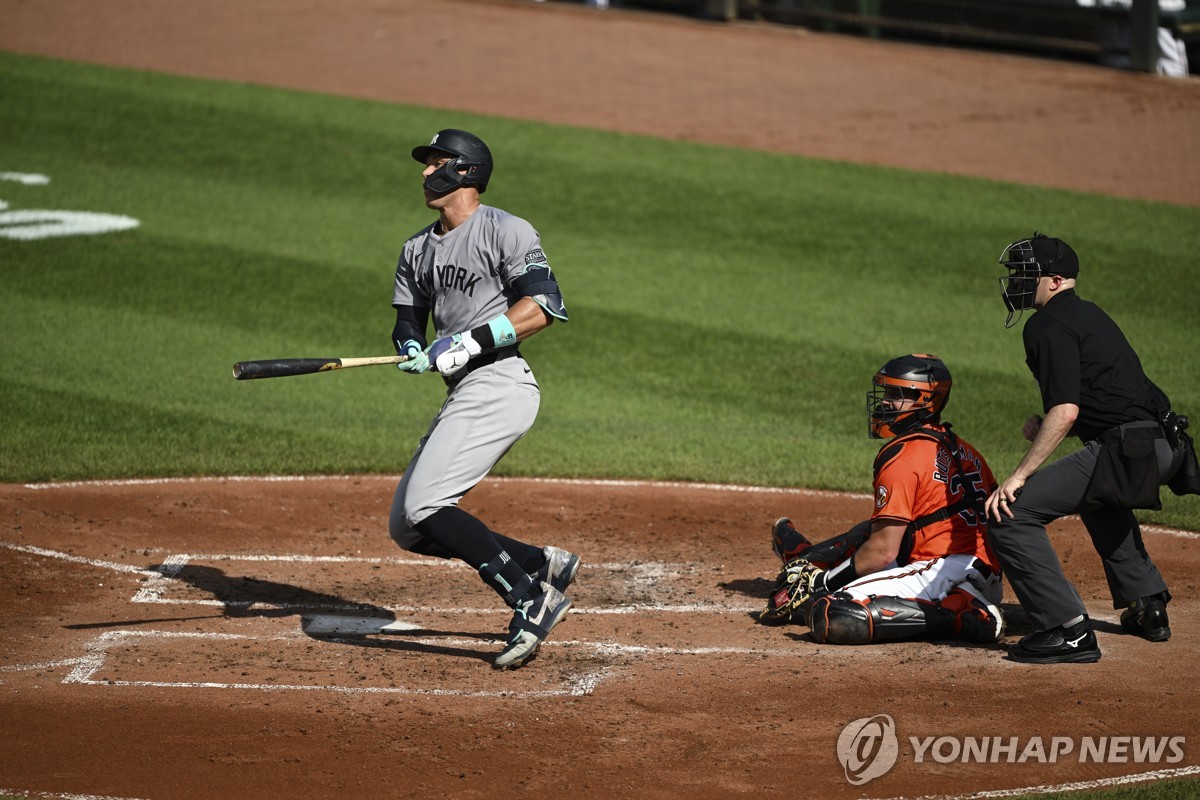 저지 34호 홈런…MLB 양키스 전반기 최다 홈런 신기록