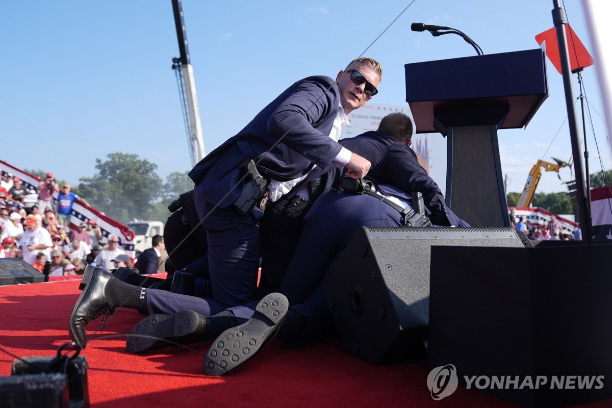 이란 암살 위협받는데…미국 전 안보보좌관 경호지원 중단 논란